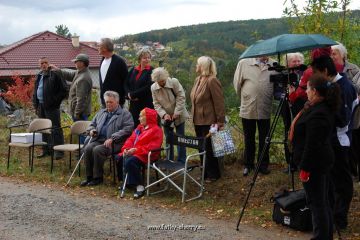 62-ZnovuPosveceni-lide,_kteri_cekali_naproti_krize.jpg