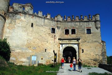 04-Boskovice-Zachovaly_vstup_do_hradu.jpg